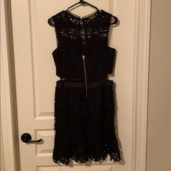 Romeo and Juliet Black lace Dress - Picture 2 of 3